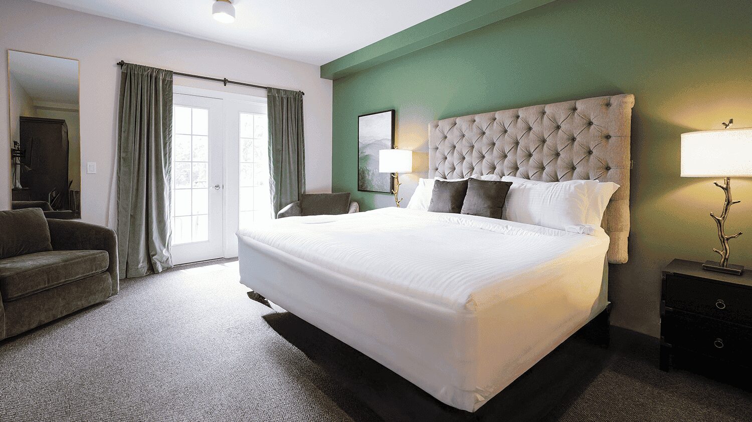 Pond king room